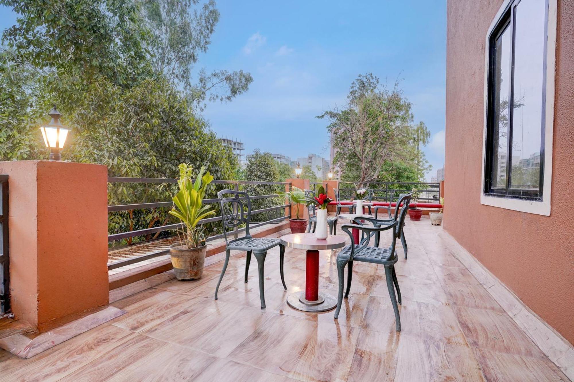 Palette- Siddharth Inn Gandhinagar Luaran gambar