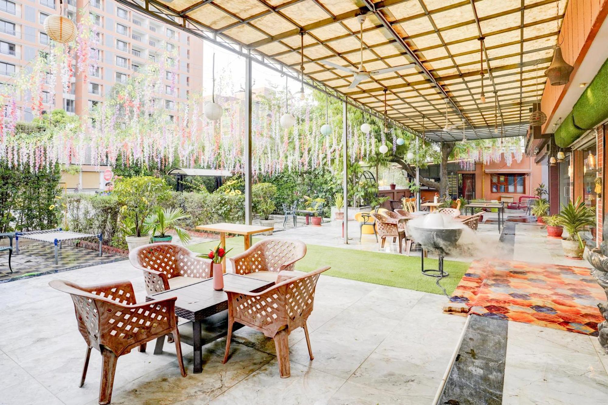 Palette- Siddharth Inn Gandhinagar Luaran gambar